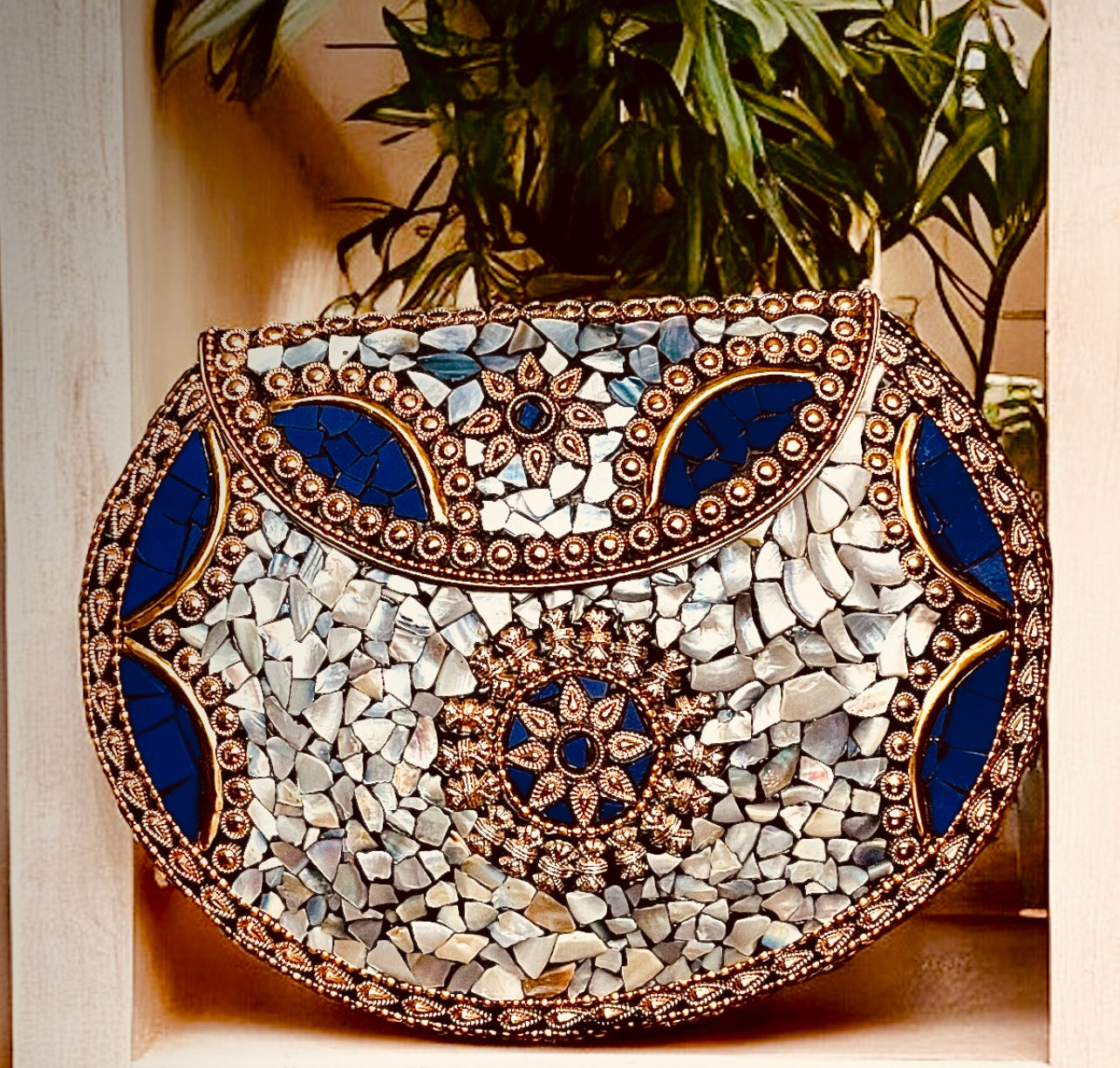 Handcrafted Elegance: Mosaic Tile Purses